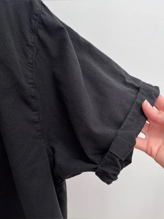 Aritzia Denim Forum the Jane shirt S black short sleeve button up timeless - Picture 3 of 13